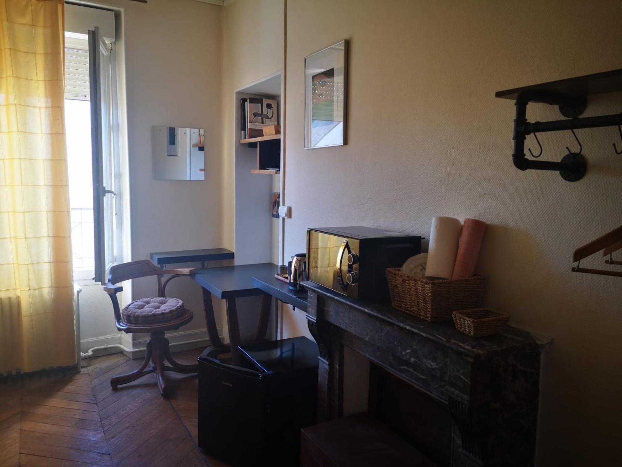 Chambres Avec Salle De Bains Et Cuisine En Centre Ville Argenton Sur Creuse Eksteriør bilde